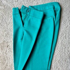 SOLD: Lady's Crop Pants - Summery Green - Size 4, Excellent Condition
